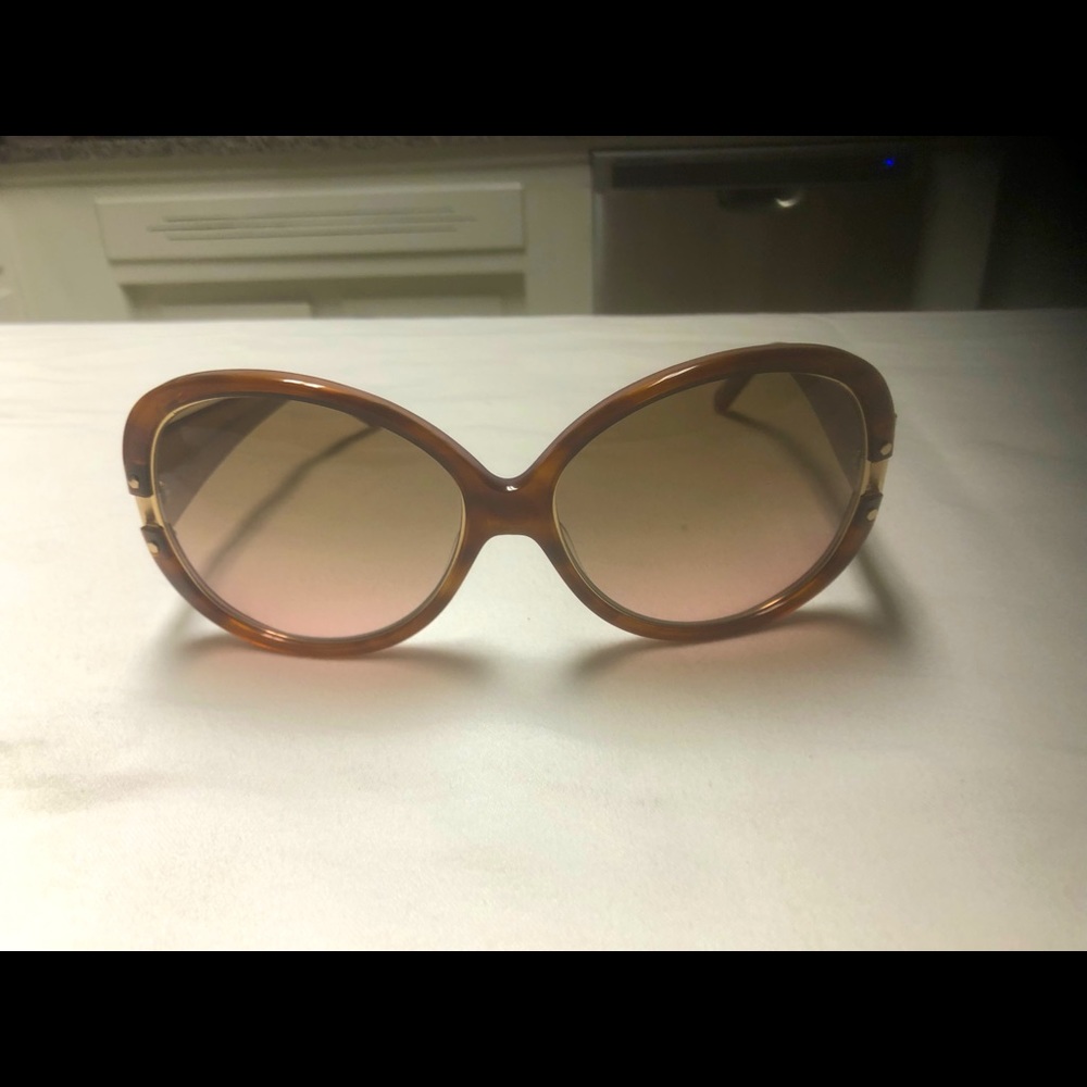 Carolina Herrera Sunglasses. With original case .